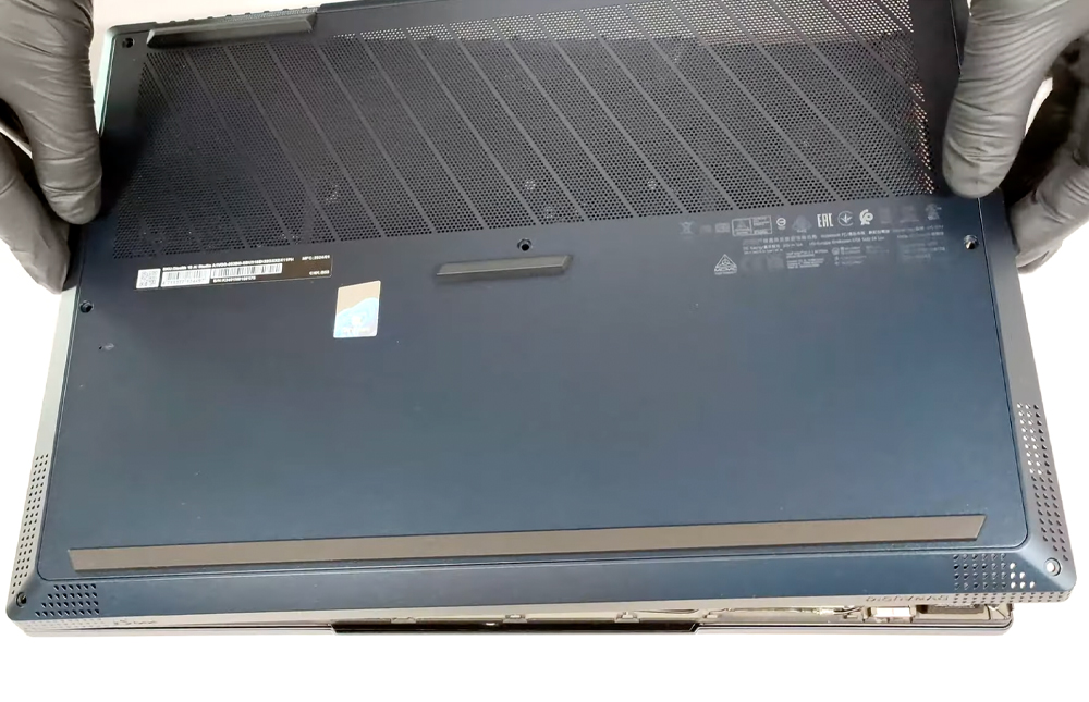Hướng dẫn thay pin cho laptop MSI Stealth 16 AI Studio A1V