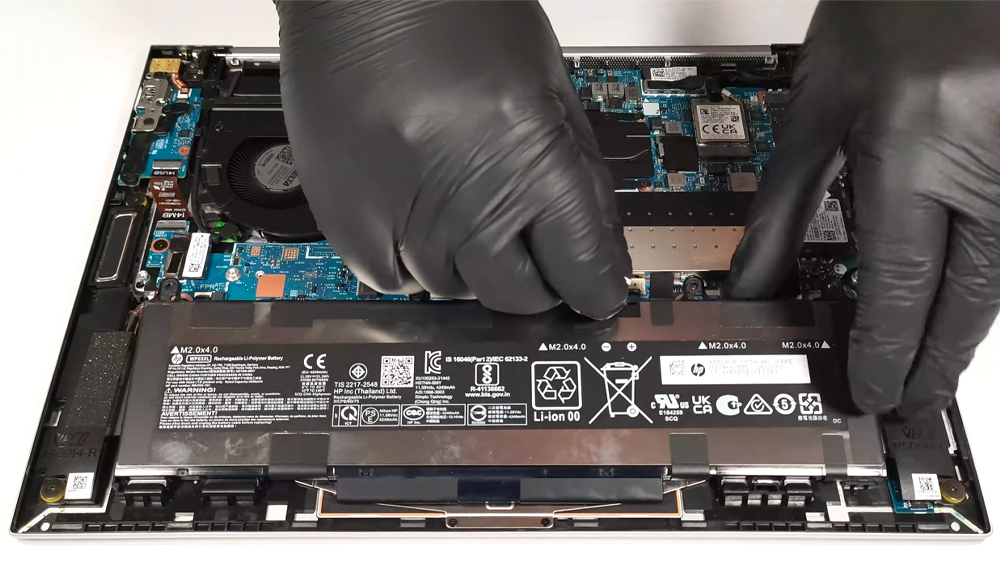 Hướng dẫn thay pin laptop HP EliteBook 845 G10