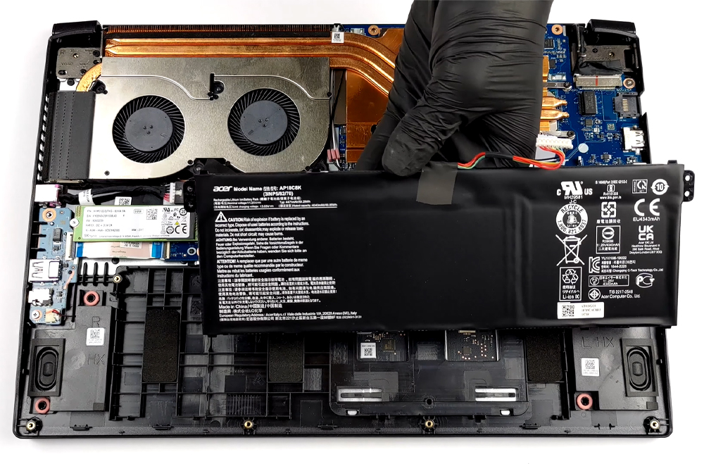 Hướng dẫn thay pin Acer Aspire 7 A715-75G