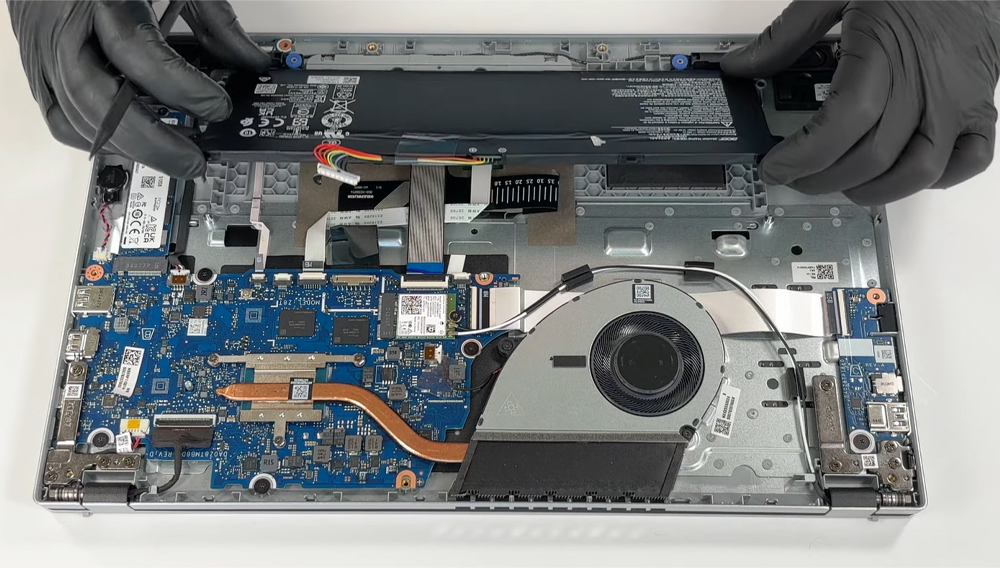 Hướng dẫn thay pin laptop Acer Aspire Go 15 AG15-31P