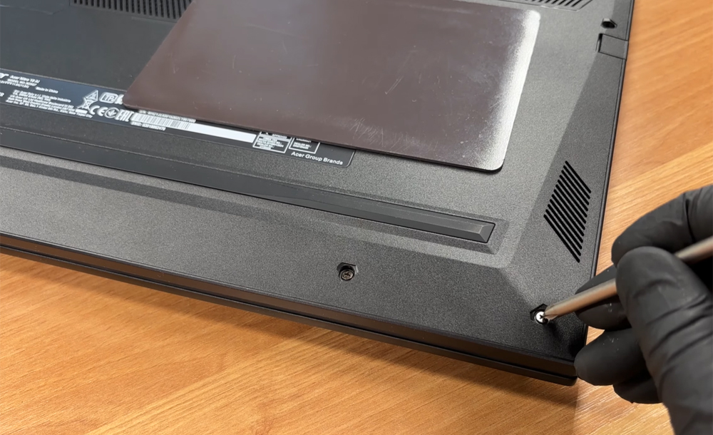 Hướng dẫn thay pin laptop Acer Nitro 18 AI AN18-61