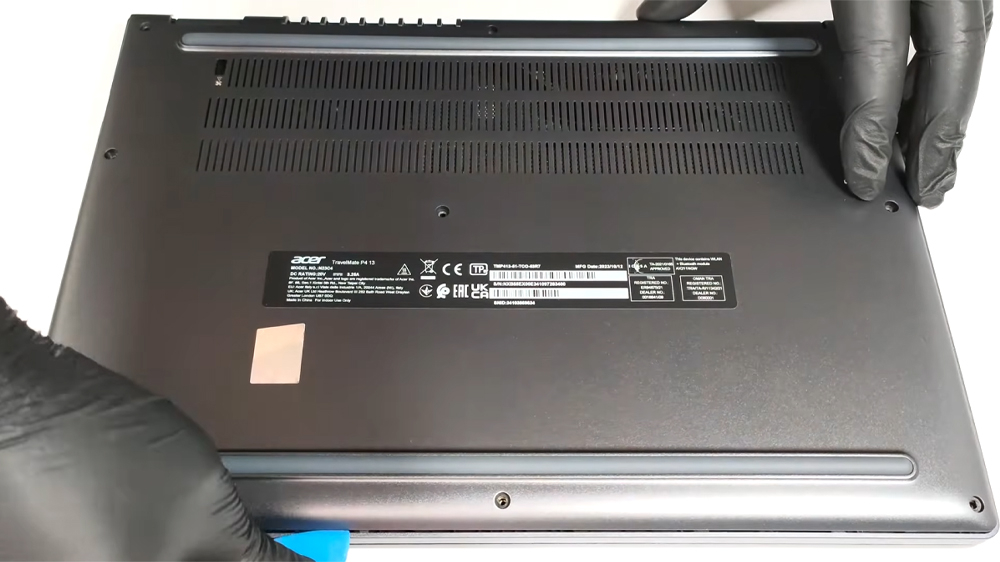 Hướng dẫn thay pin Acer TravelMate P4 TMP413-51