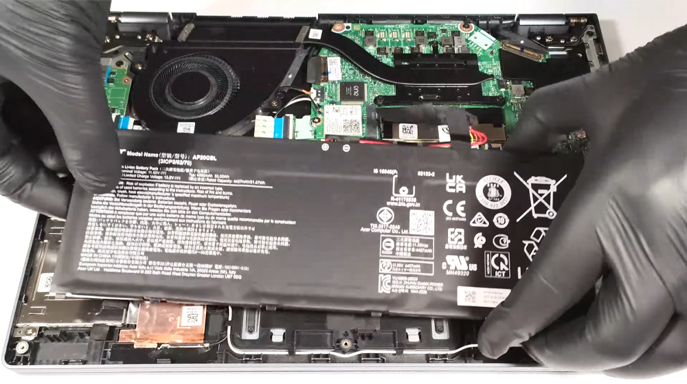 Hướng dẫn thay pin Acer TravelMate P4 TMP413-51