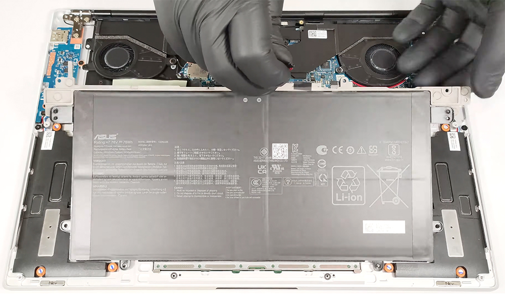 Hướng dẫn thay pin ASUS Zenbook S 16 UM5606