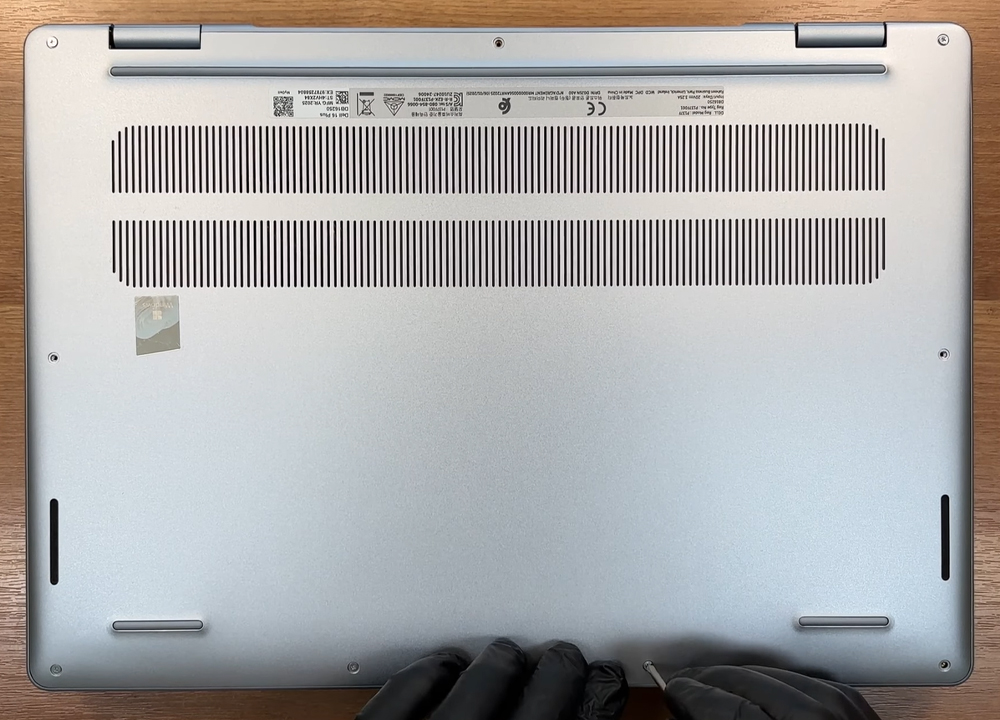 Hướng dẫn thay pin cho Dell 16 Plus DB1625