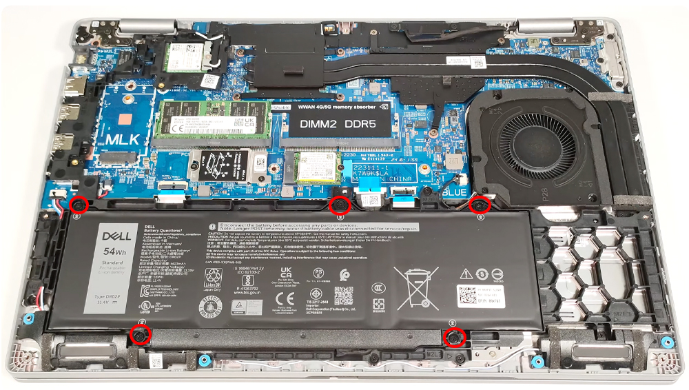 Hướng dẫn thay pin cho Dell Precision 15 3590