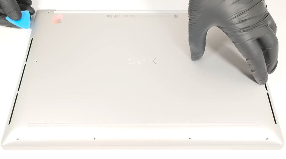 Hướng dẫn thay pin cho Dell XPS 16 9640