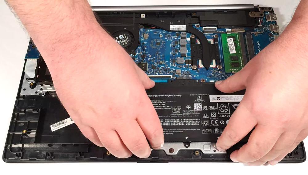 Hướng Dẫn Thay Pin Laptop HP 470 G10