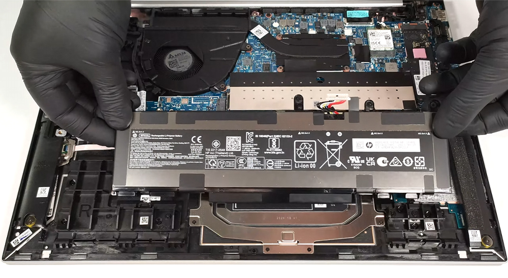 Hướng dẫn thay pin cho laptop HP EliteBook 865 G10