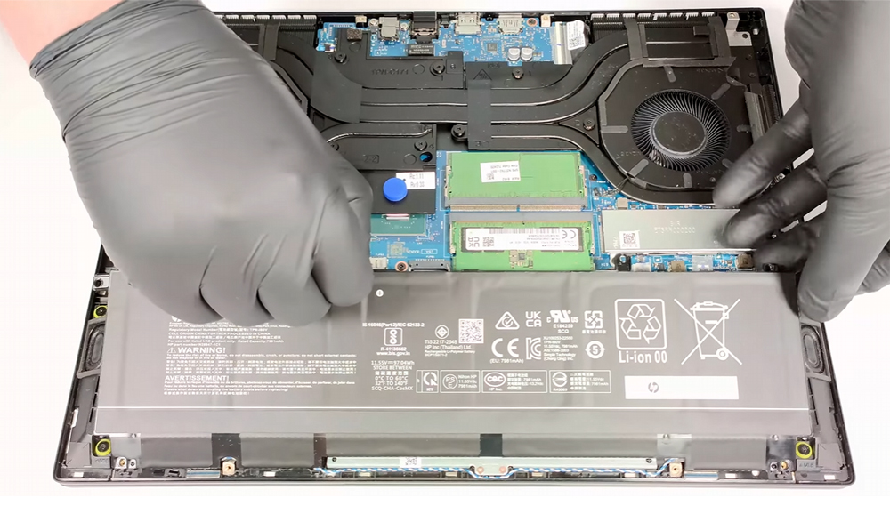 Hướng dẫn thay pin laptop HP OMEN Transcend 16 u1000