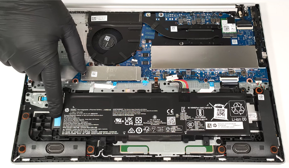 Hướng dẫn thay pin cho HP ProBook 460 G11