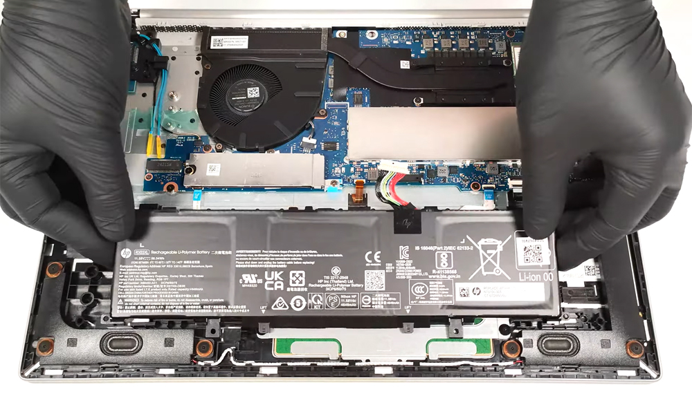 Hướng dẫn thay pin cho HP ProBook 465 G11