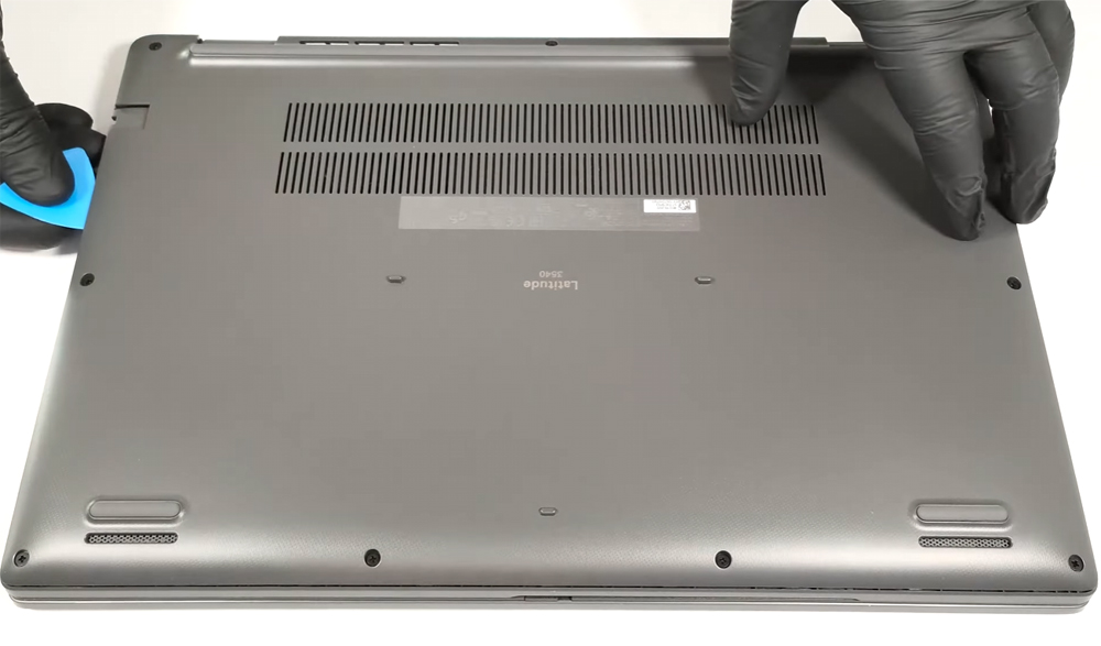 Hướng dẫn thay pin cho Laptop Dell Latitude 15 3540