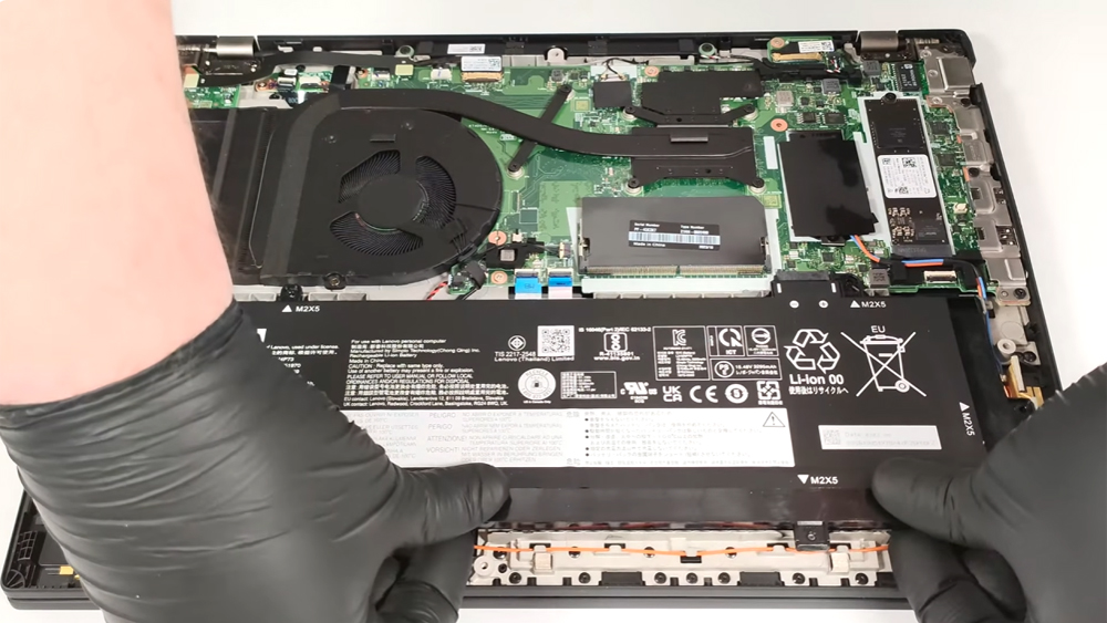 Hướng Dẫn Thay Pin Laptop Lenovo ThinkPad T16 Gen 2 intel