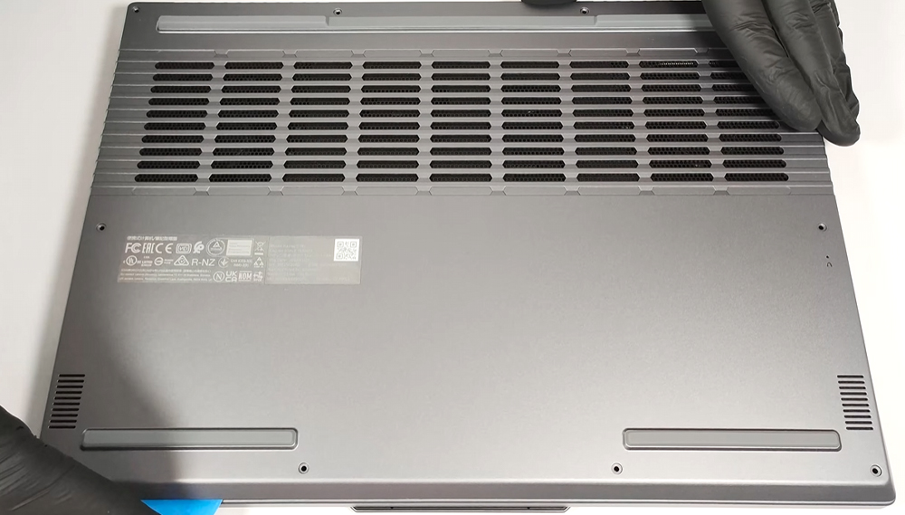 Hướng dẫn thay pin laptop Lenovo Legion Slim 5 16inch Gen 9