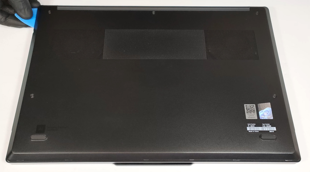 Hướng dẫn thay pin Lenovo ThinkPad Z16 Gen 2