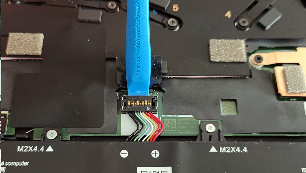 Hướng dẫn thay pin Lenovo ThinkPad Z16 Gen 2