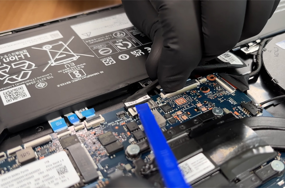 Hướng dẫn thay pin cho Lenovo Yoga 7i 2-in-1 14 inch Gen 10