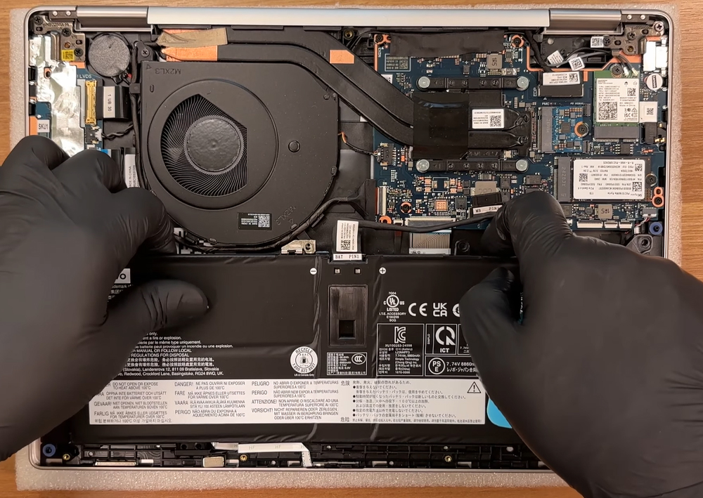 Hướng dẫn thay pin cho Lenovo Yoga 7i 2-in-1 14 inch Gen 10