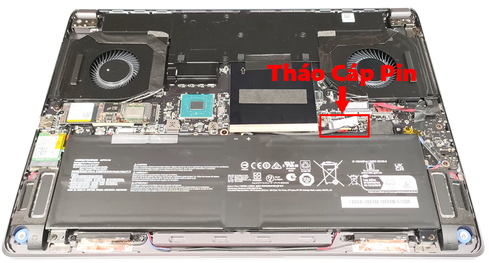 Hướng dẫn thay pin cho MSI Creator Z16 HX Studio A13V