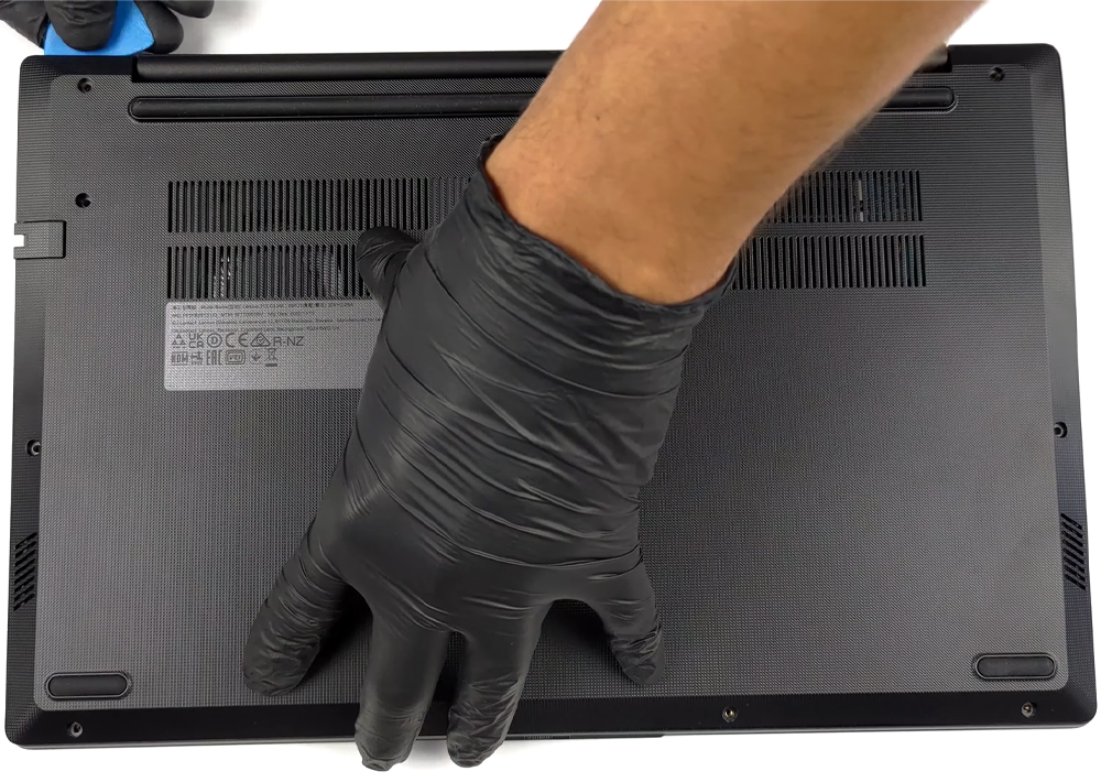 Hướng dẫn thay pin laptop Lenovo V15 Gen 3