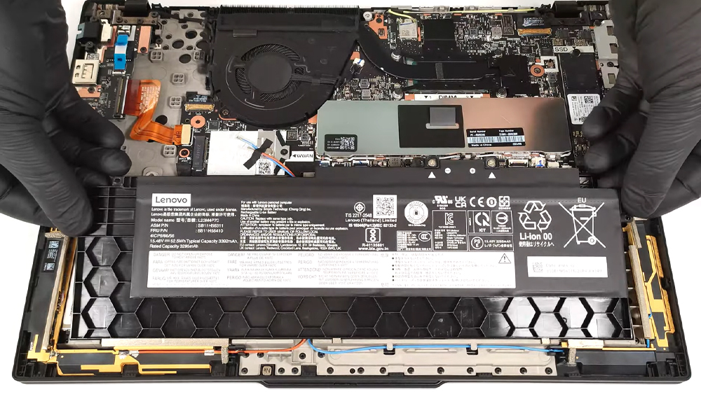 Hướng dẫn thay pin Lenovo ThinkPad T16 Gen 3