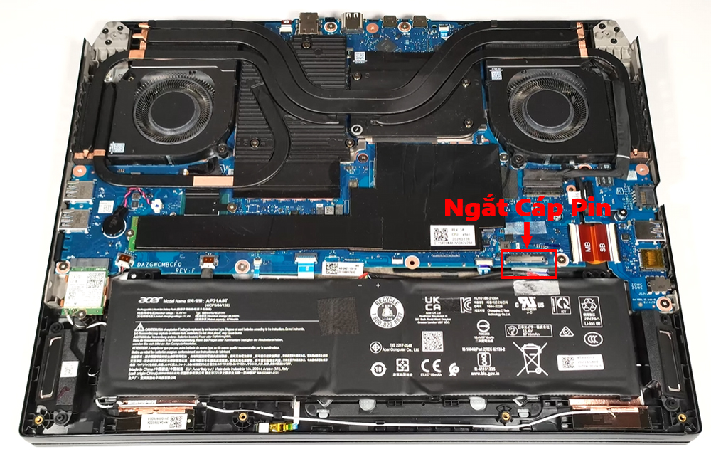 Hướng dẫn vệ sinh Acer Predator Helios 16 PH16-72