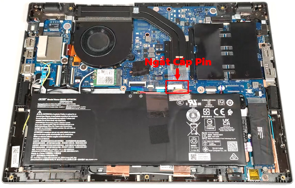 Hướng dẫn vệ sinh Acer TravelMate P2 TMP214-55