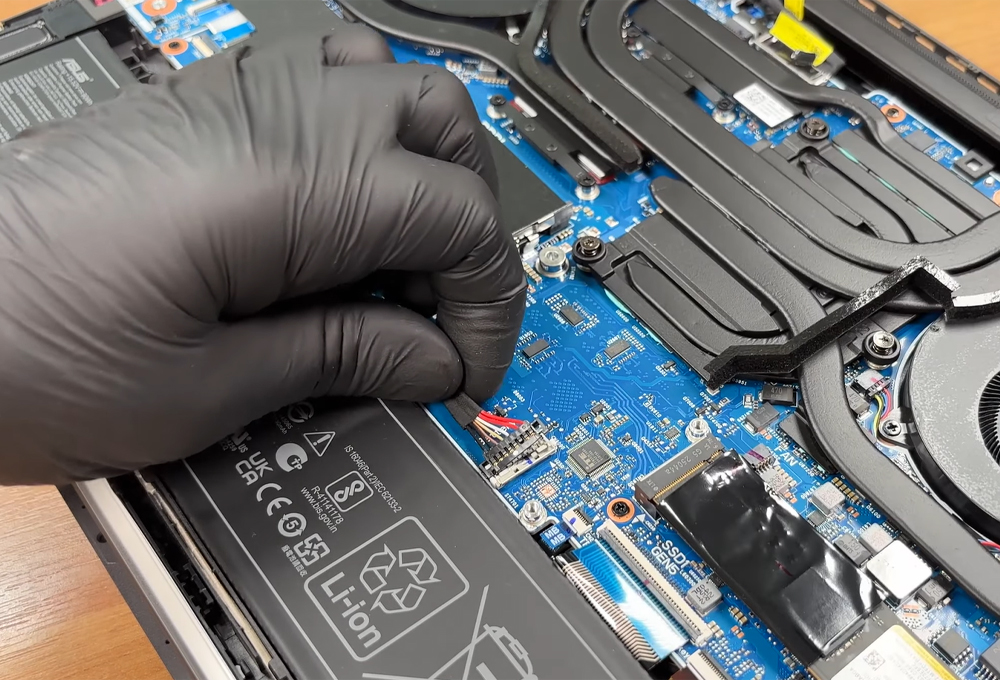 Hướng dẫn thay pin laptop ASUS ROG Strix G16 G614 2025