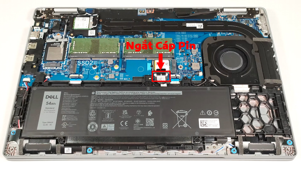 Hướng dẫn vệ sinh Dell Latitude 15 5540 