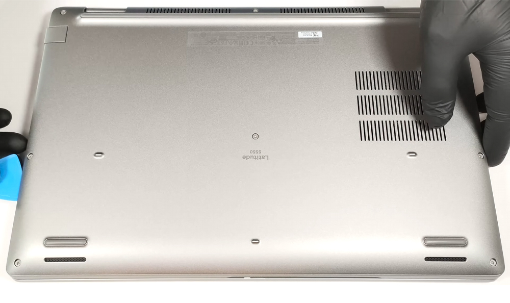 Hướng Dẫn Vệ Sinh Cho Dell Latitude 15 5550