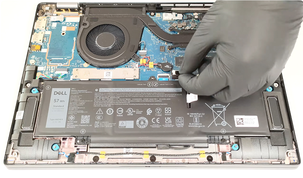 Hướng dẫn vệ sinh laptop Dell Latitude 7450