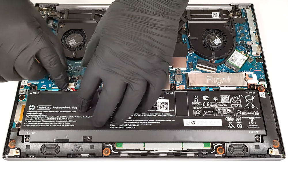 Hướng dẫn vệ sinh laptop HP ZBook Power 16 G11