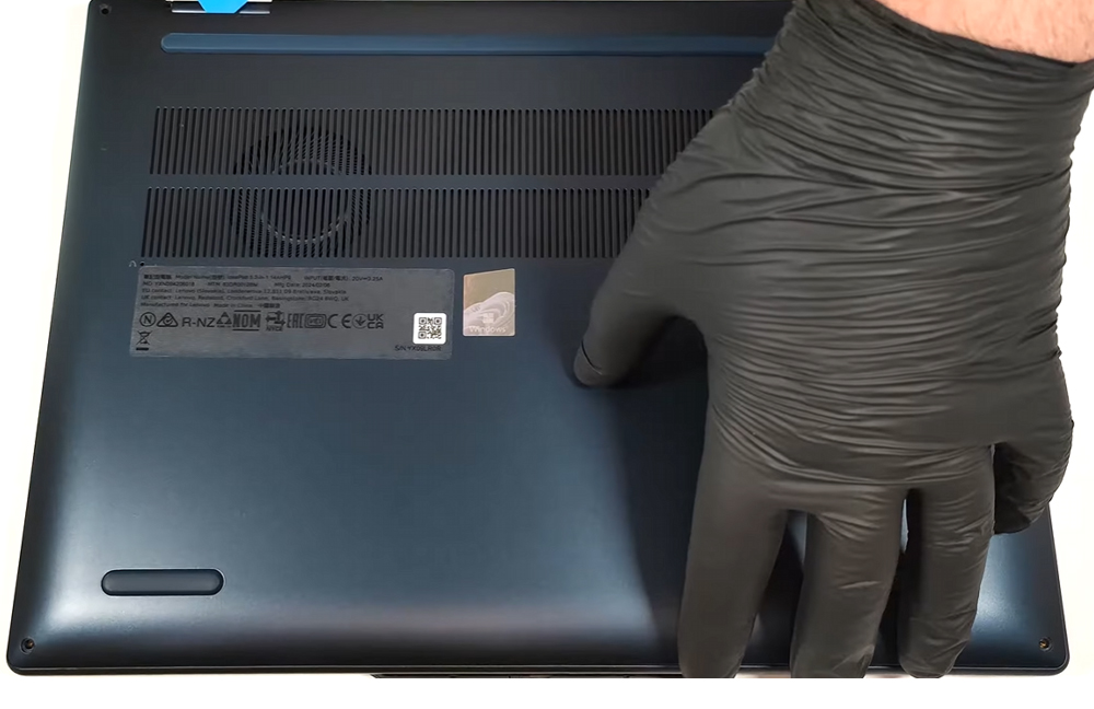 Hướng Dẫn Vệ Sinh Cho Lenovo IdeaPad 5 2in1 14inch Gen 9