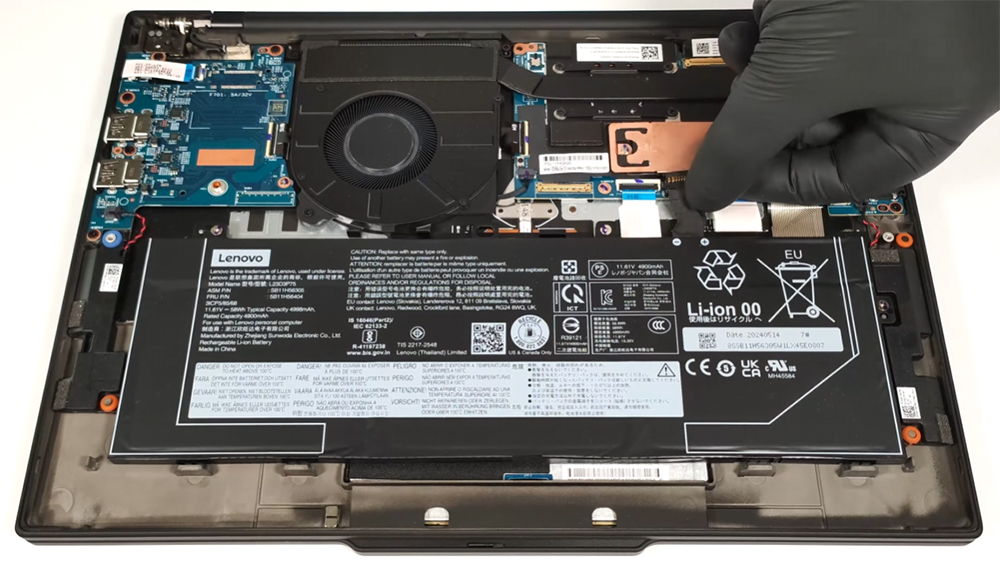 Hướng dẫn vệ sinh Lenovo ThinkPad T14s Gen 6 14inch Snapdragon