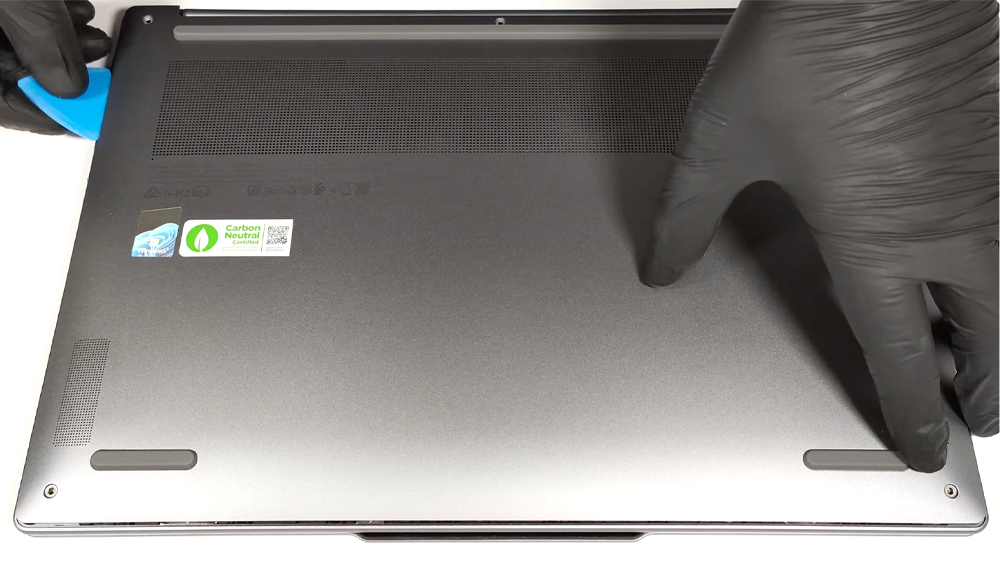 Hướng dẫn vệ sinh Lenovo Yoga Slim 7 Gen 9 15ILL9
