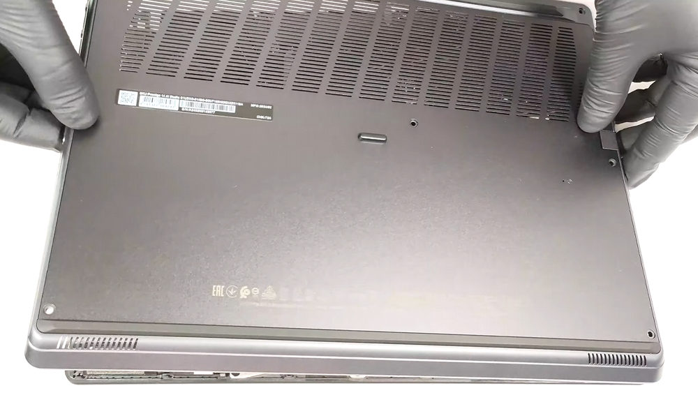 Hướng dẫn vệ sinh laptop MSI Prestige 14 AI Studio C1U