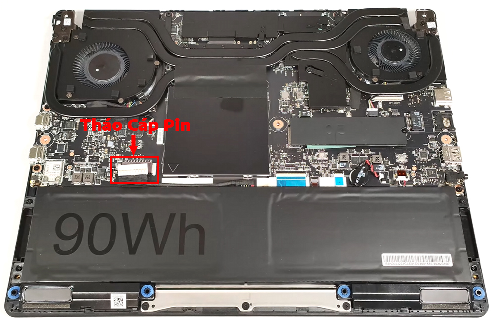 Hướng dẫn vệ sinh laptop MSI Prestige 14 AI Studio C1U